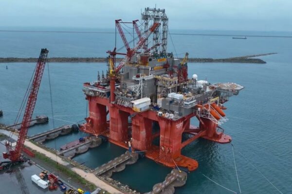 Neptun Deep: Greenpeace obligat să plătească cheltuielile de judecată, ONG-ul merge la CEDO